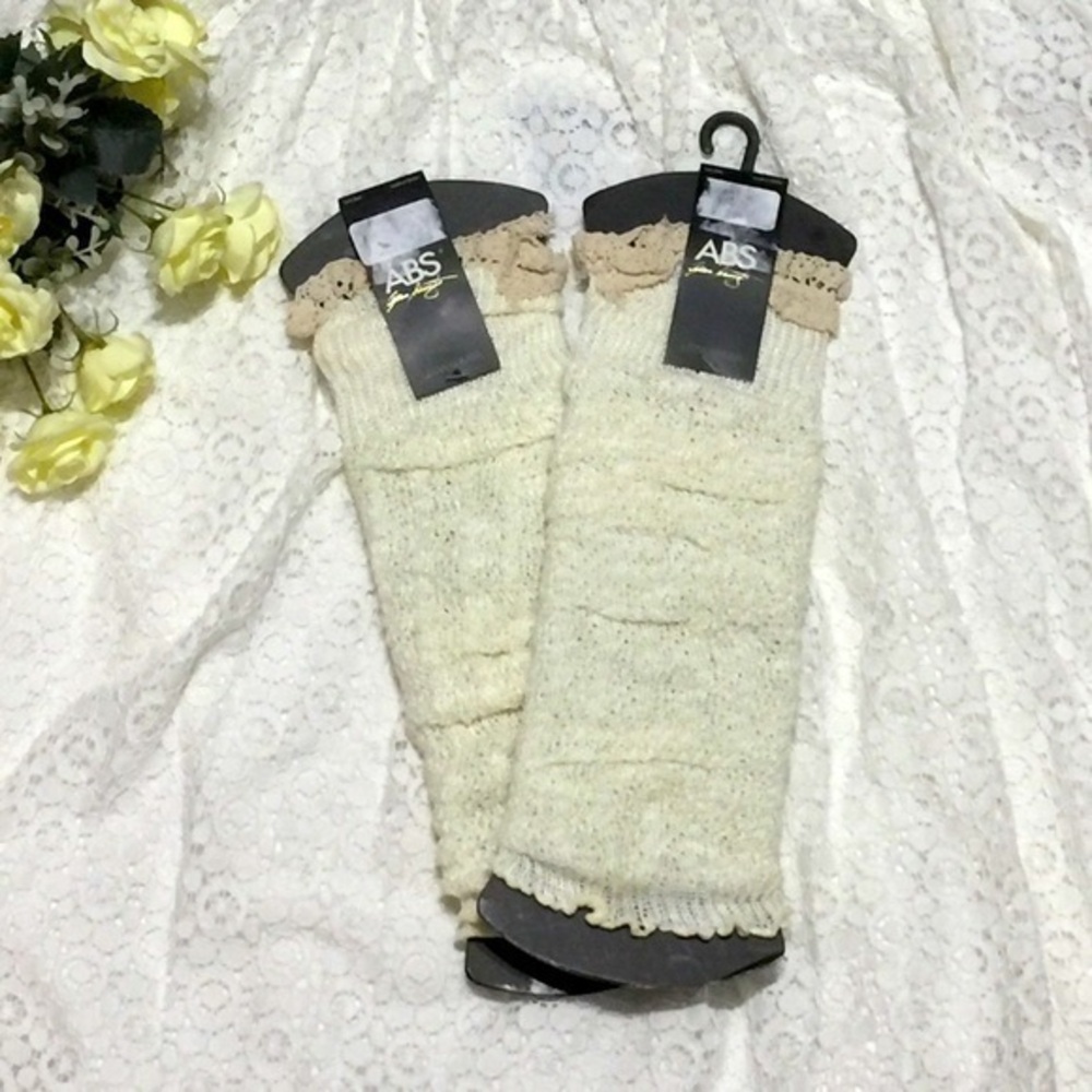 💞2 Pairs New ivory ABS boot socks